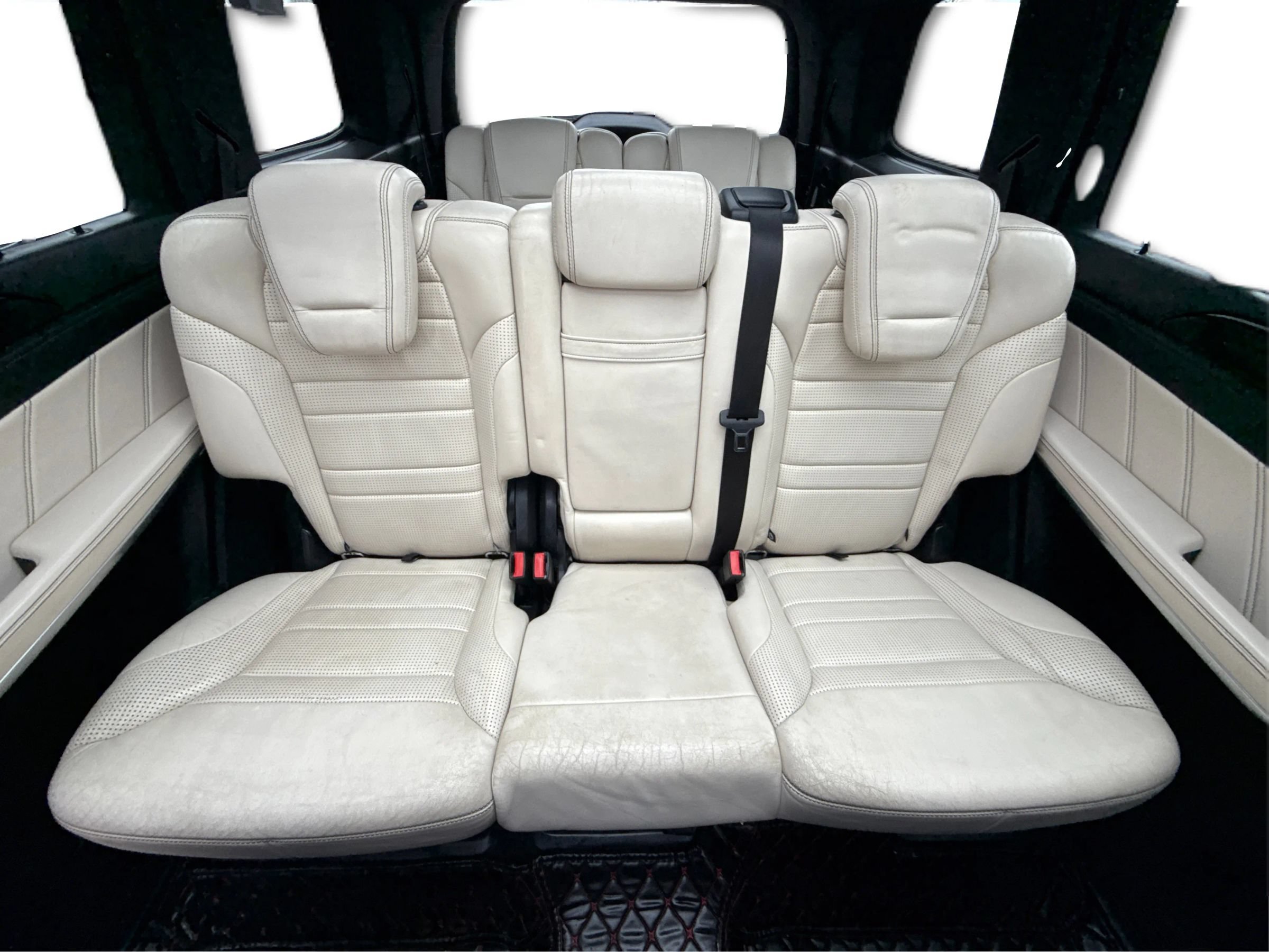 Used 2014 Mercedes-Benz GL 63 AMG 4MATIC image 28