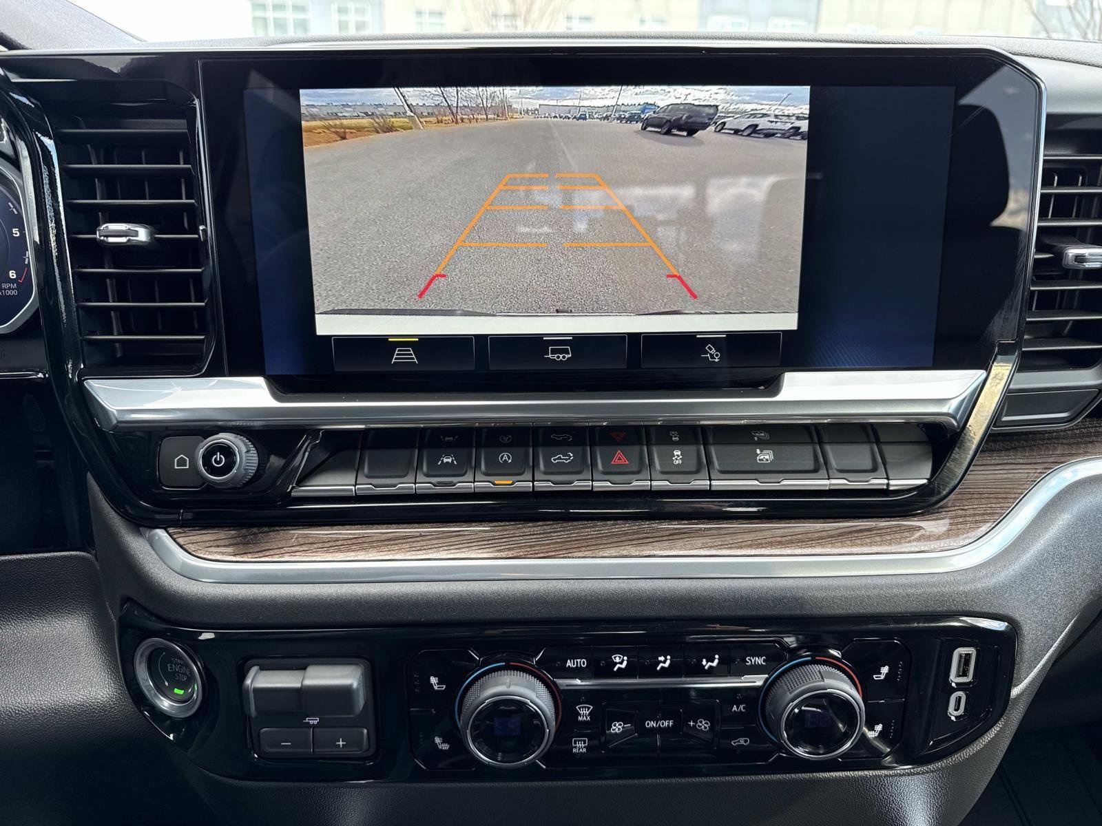 New 2026 Chevrolet Silverado 1500 LT w/ Leather Package image 4