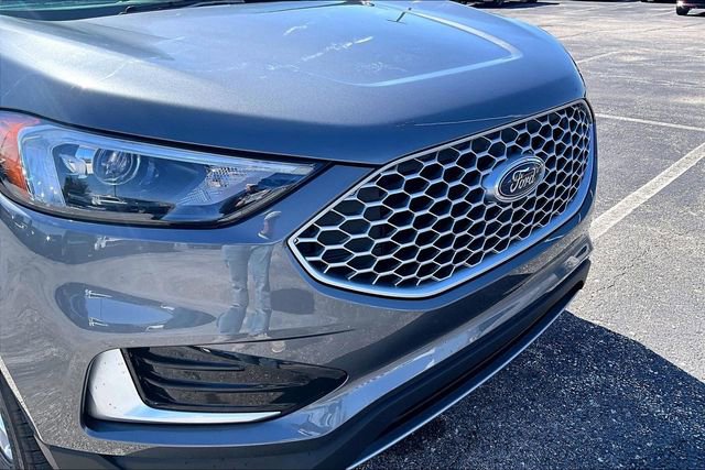 Used 2023 Ford Edge SEL image 32