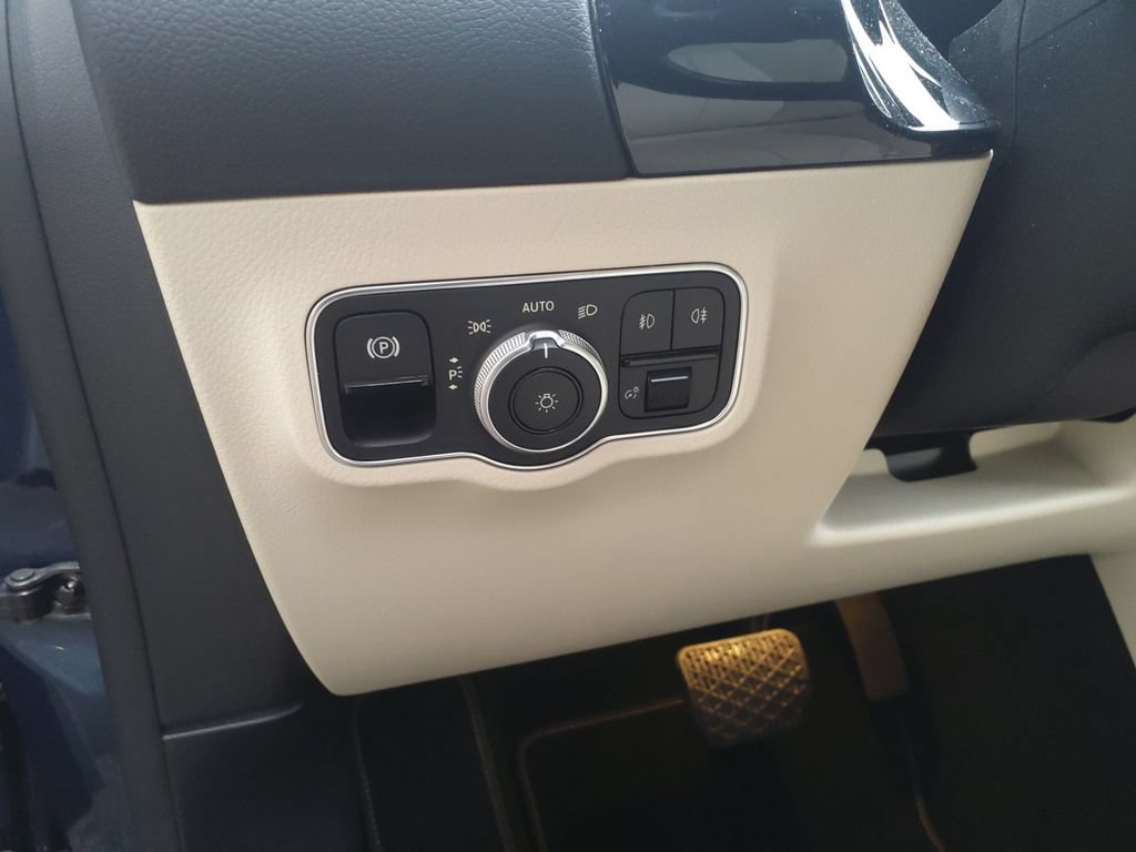 Certified 2023 Mercedes-Benz GLA 250 4MATIC image 23