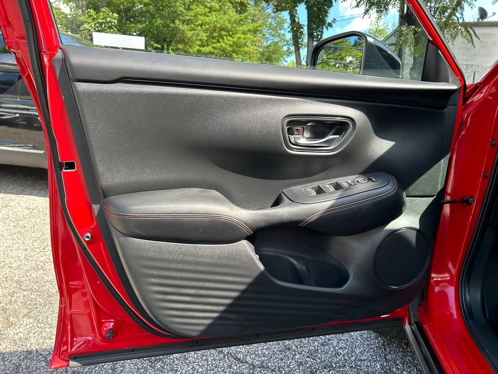 Used 2024 Honda HR-V Sport image 9