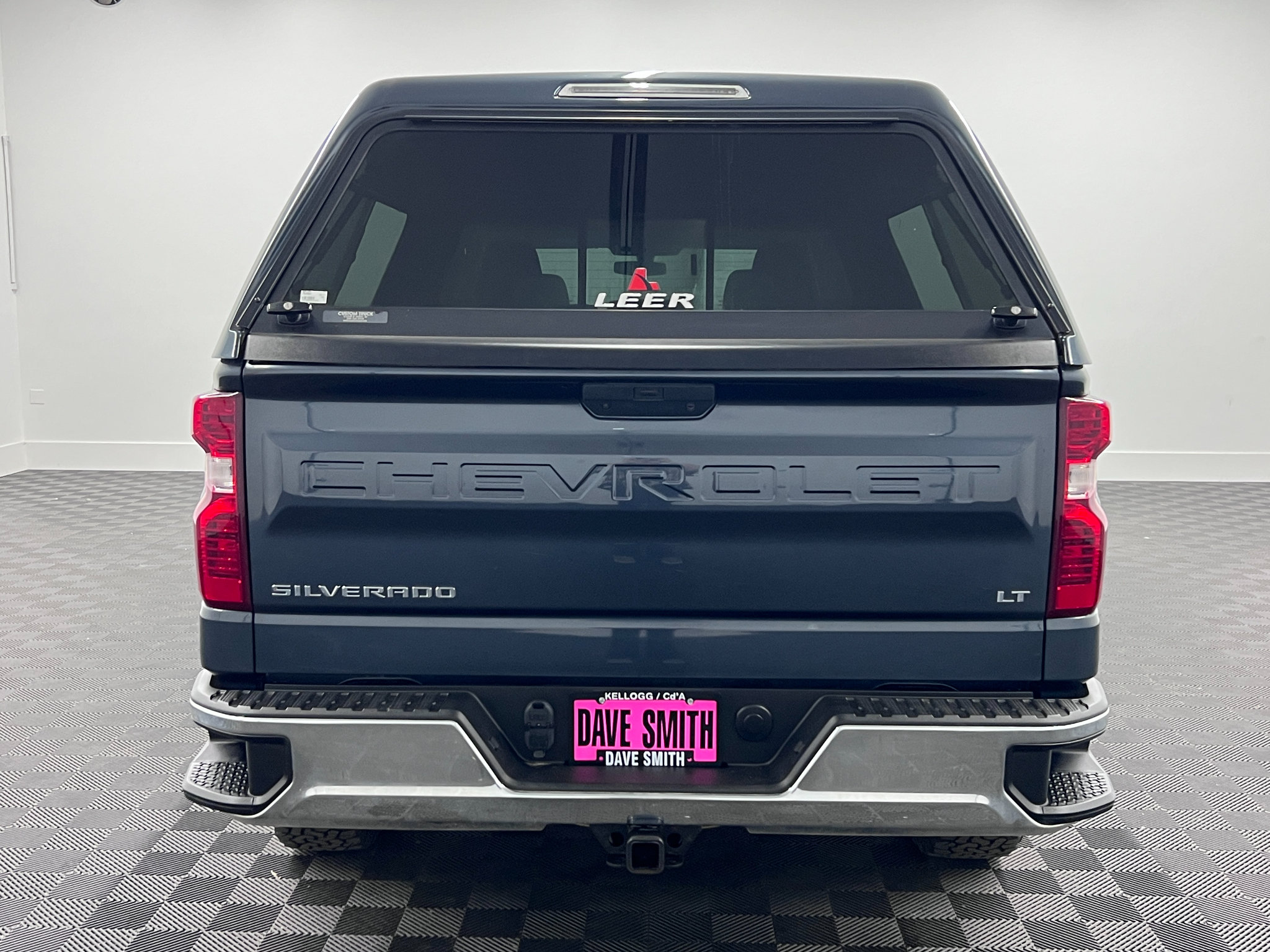 Used 2021 Chevrolet Silverado 1500 LT AWD/4WD image 4