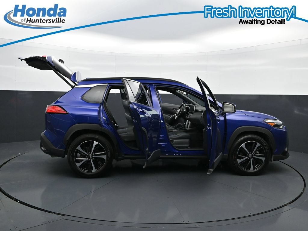Used 2023 Toyota Corolla Cross AWD Hybrid w/ Convenience Package image 40