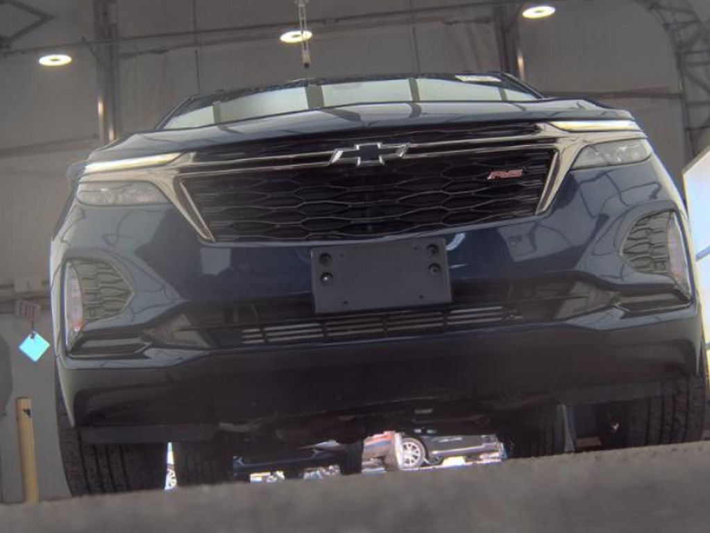 Used 2022 Chevrolet Equinox RS image 3