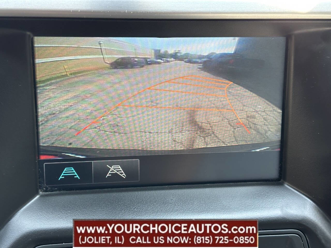 Used 2017 GMC Acadia SLE image 44