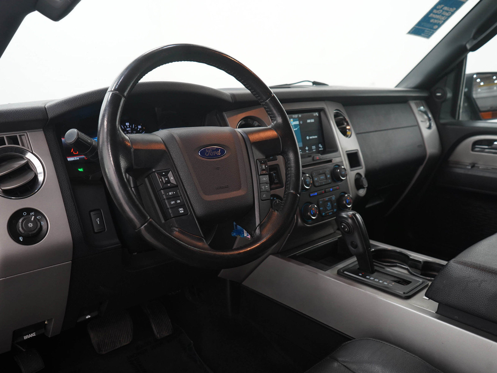 Used 2016 Ford Expedition EL XLT w/ Equipment Group 202A AWD/4WD image 25