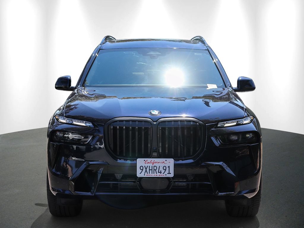 Used 2026 BMW X7 xDrive40i w/ M Sport Package AWD/4WD image 2