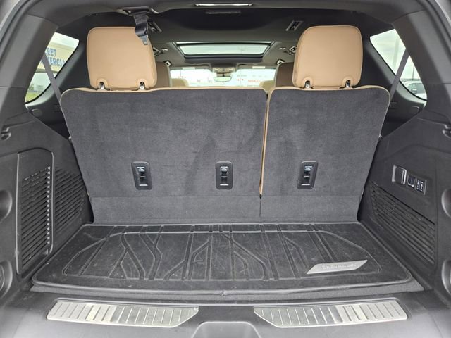 Used 2024 Chevrolet Tahoe Premier w/ Premium Package image 18