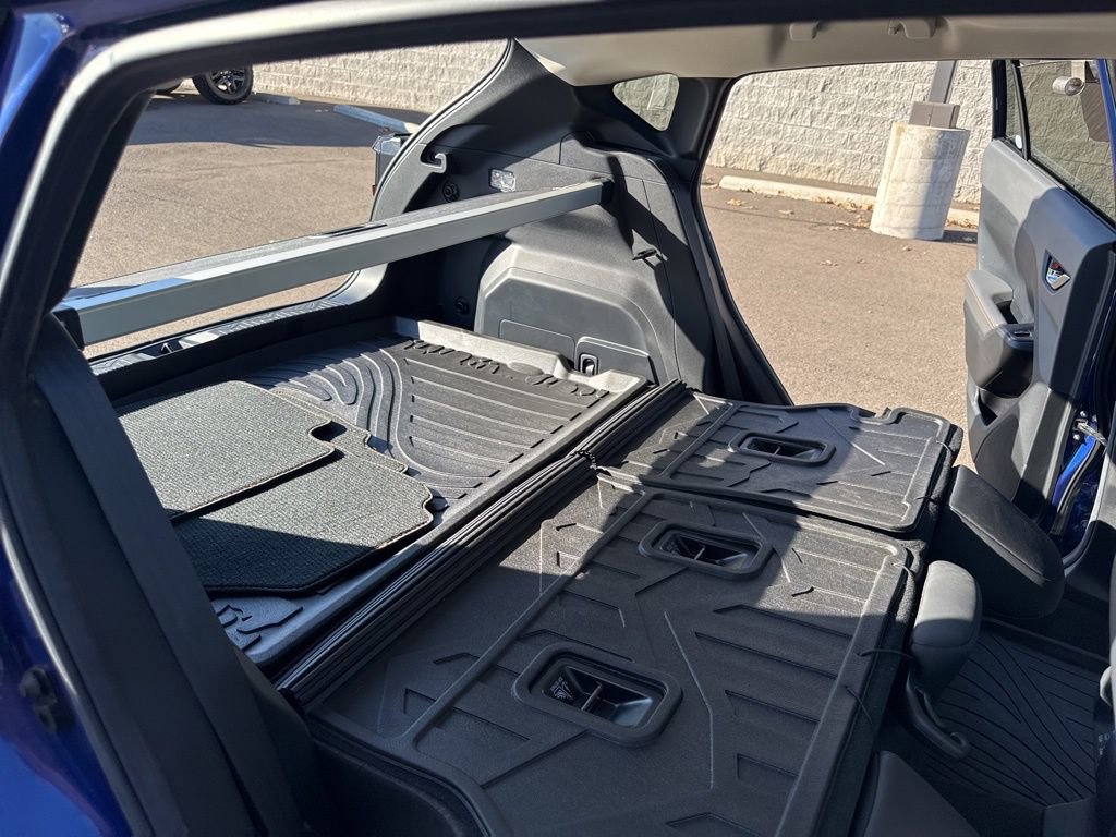 Used 2025 Subaru Crosstrek 2.5i Limited w/ Crosstrek Mirror Package image 18