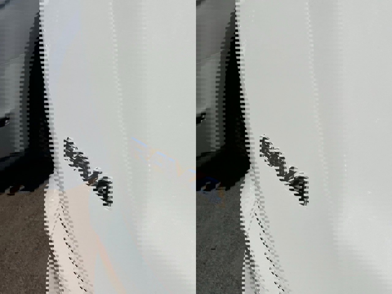 Used 2016 Toyota RAV4 LE image 5