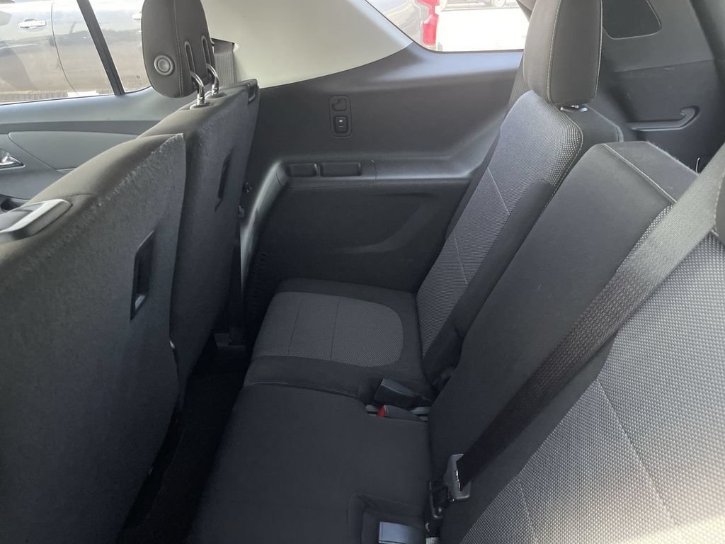 Used 2018 Chevrolet Traverse LS FWD image 5