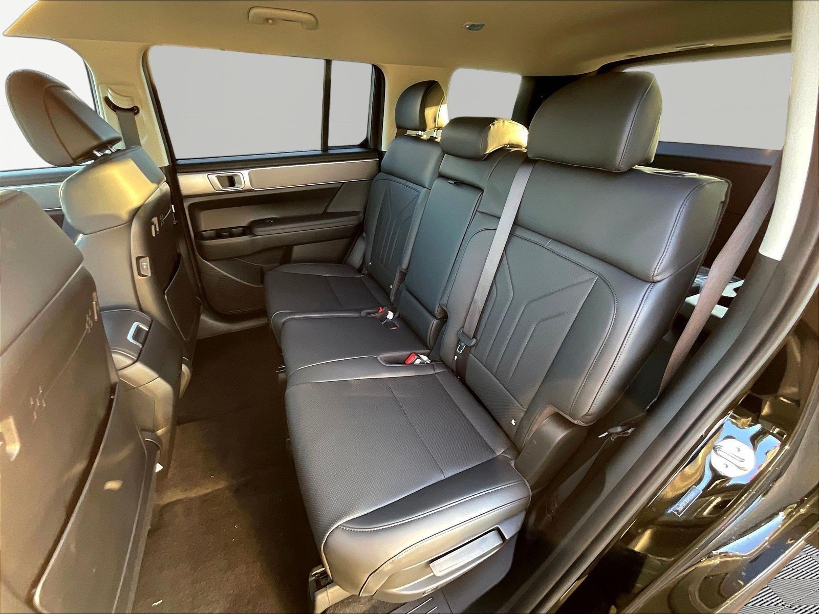 New 2027 Hyundai Santa Fe SEL FWD image 18