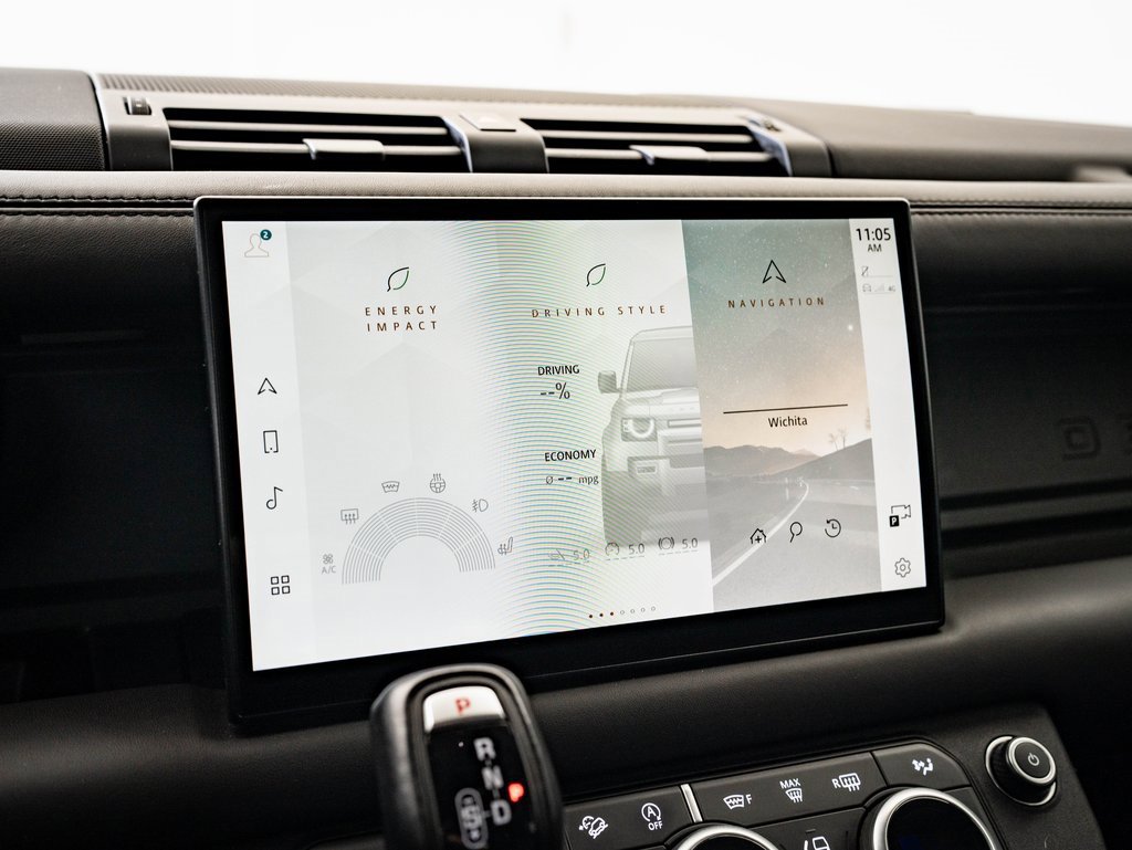 Used 2023 Land Rover Defender 110 X-Dynamic SE image 38