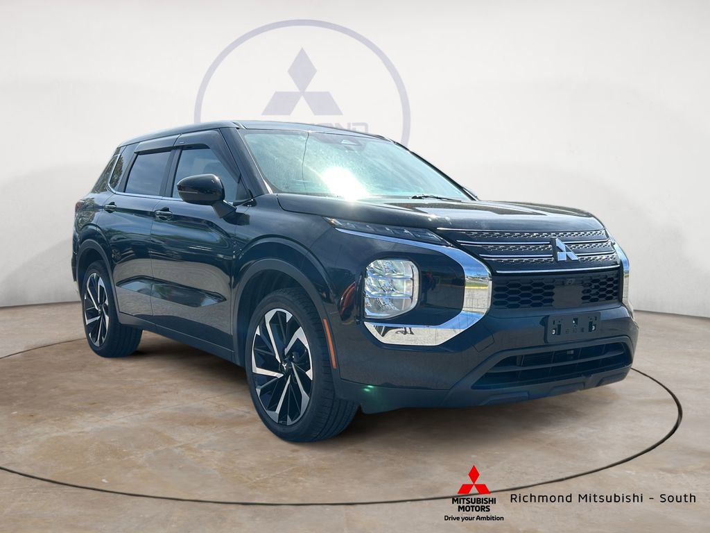 Used 2022 Mitsubishi Outlander ES image 1