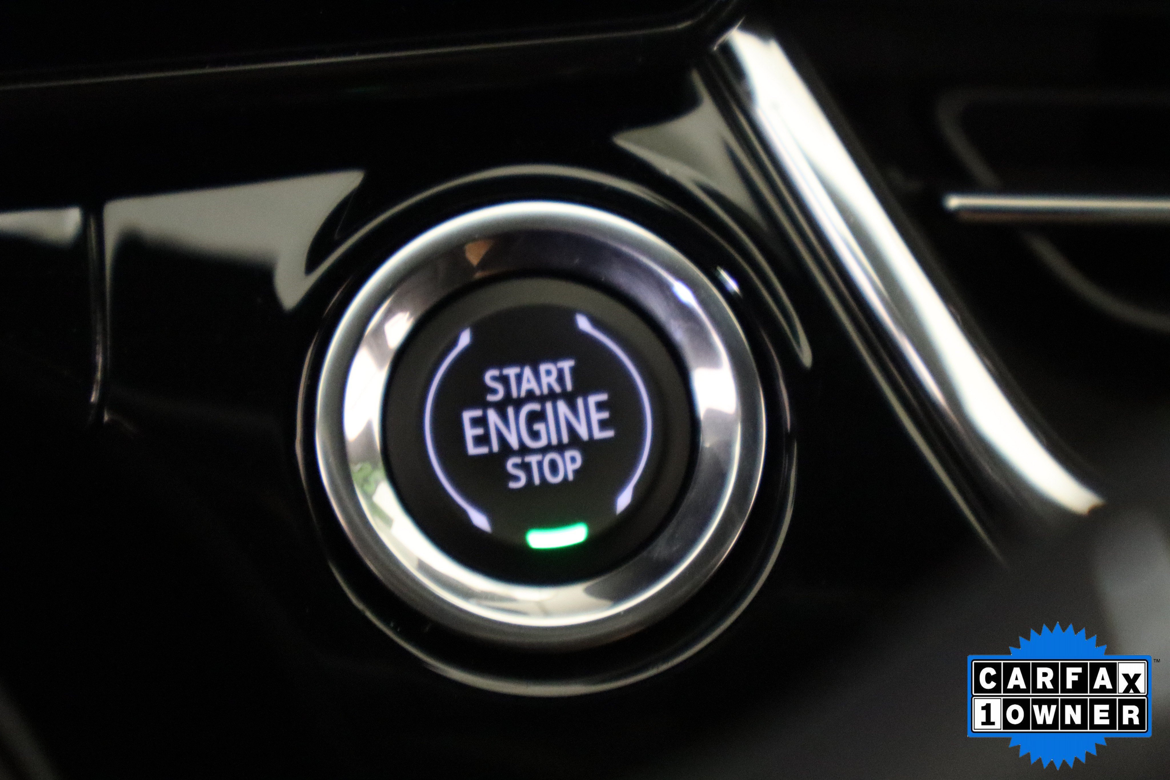 Used 2025 Chevrolet Trax RS w/ Driver Confidence Package FWD image 32