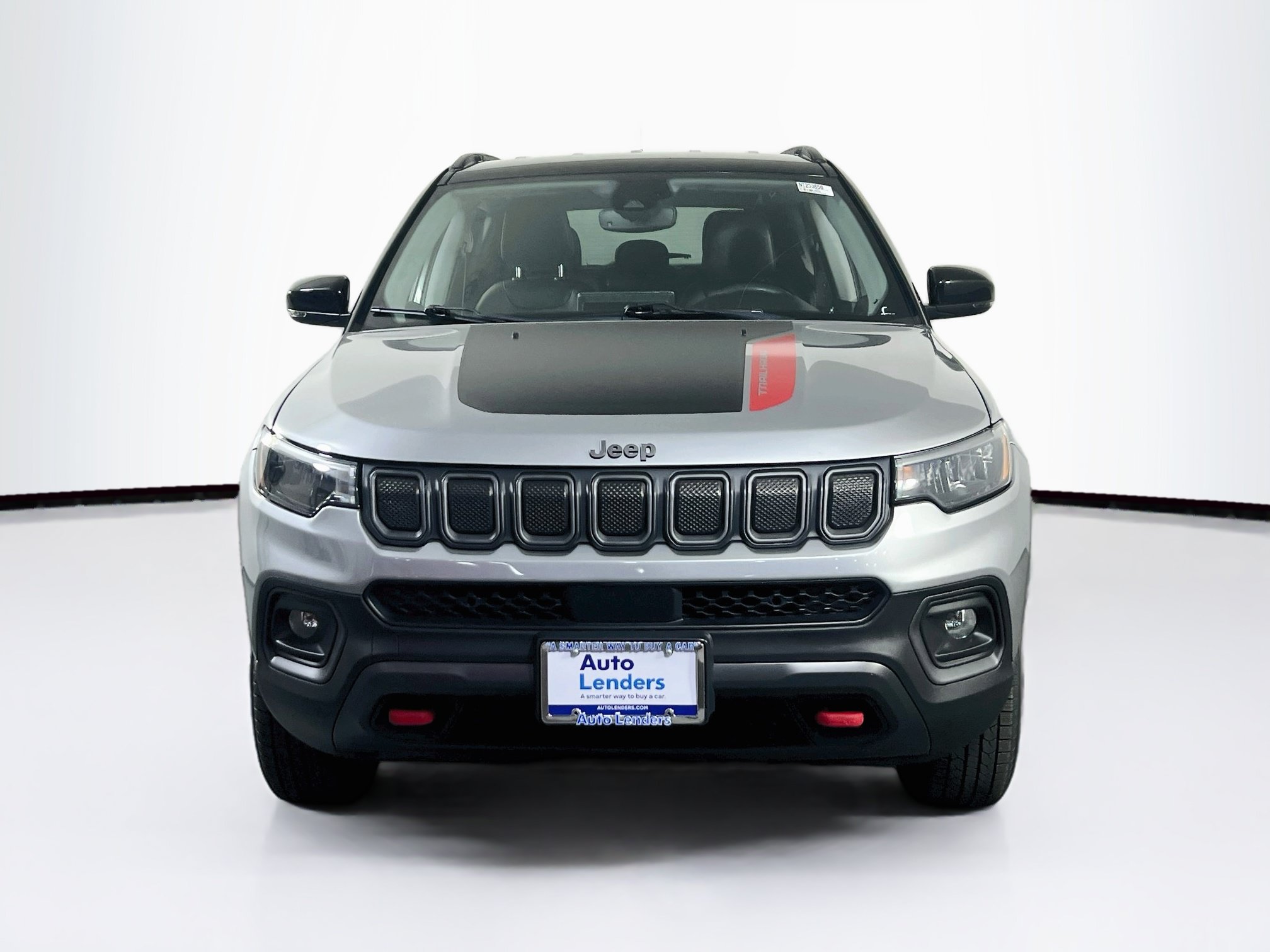 Used 2022 Jeep Compass Trailhawk image 2