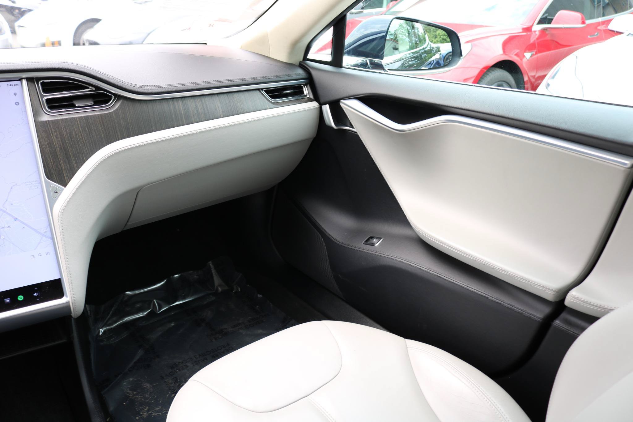 Used 2013 Tesla Model S RWD image 32