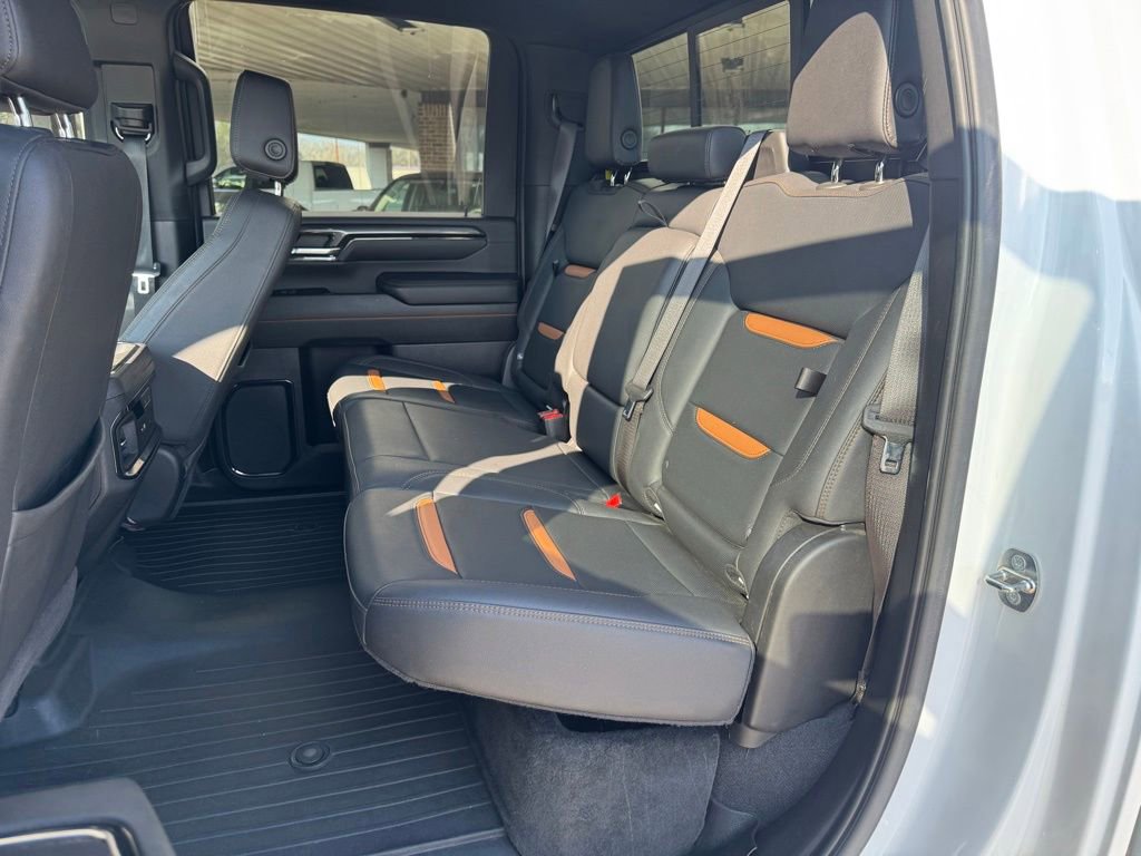 Used 2024 GMC Sierra 2500 AT4 w/ AT4 Preferred Package image 18