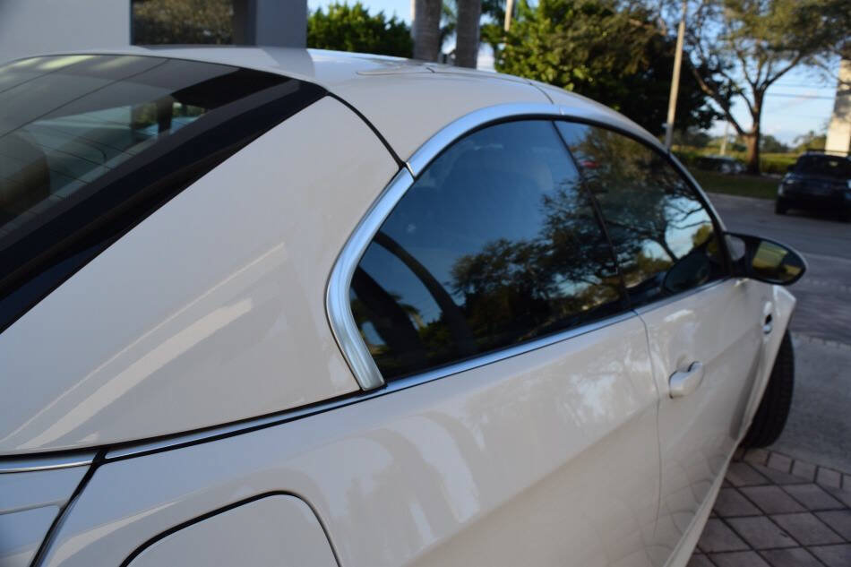Used 2011 BMW M3 Convertible RWD image 34