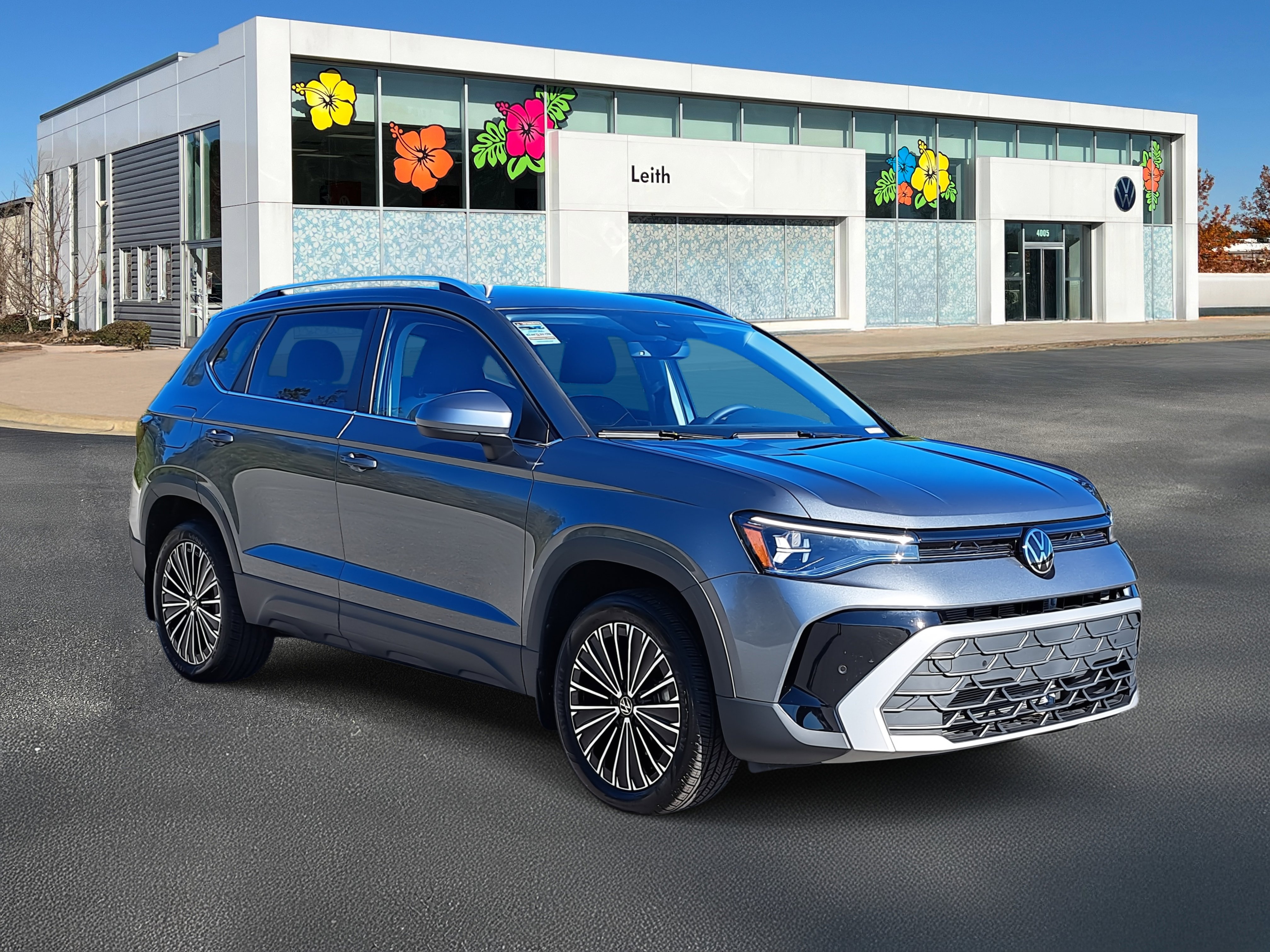 Used 2025 Volkswagen Taos SE