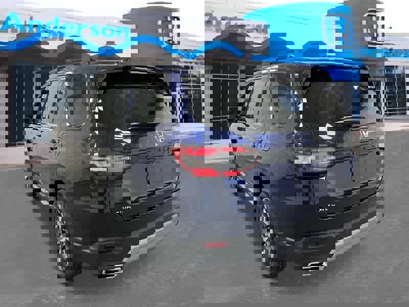 New 2025 Honda Pilot Touring image 3