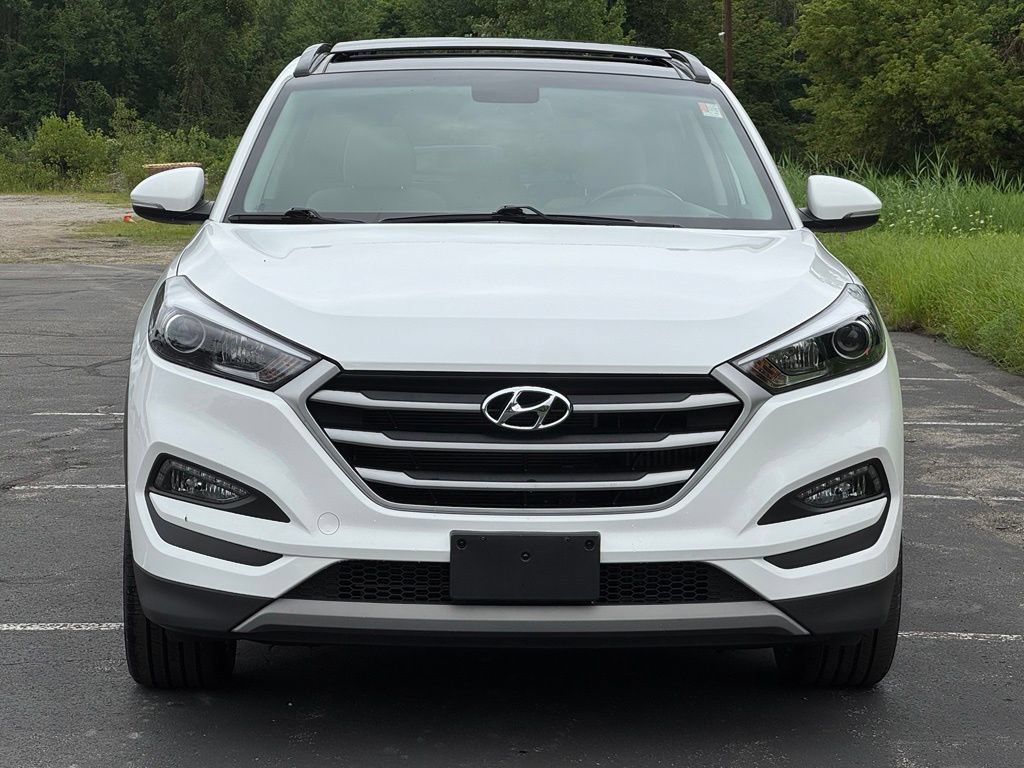 Used 2018 Hyundai Tucson Value w/ Cargo Package AWD/4WD image 3