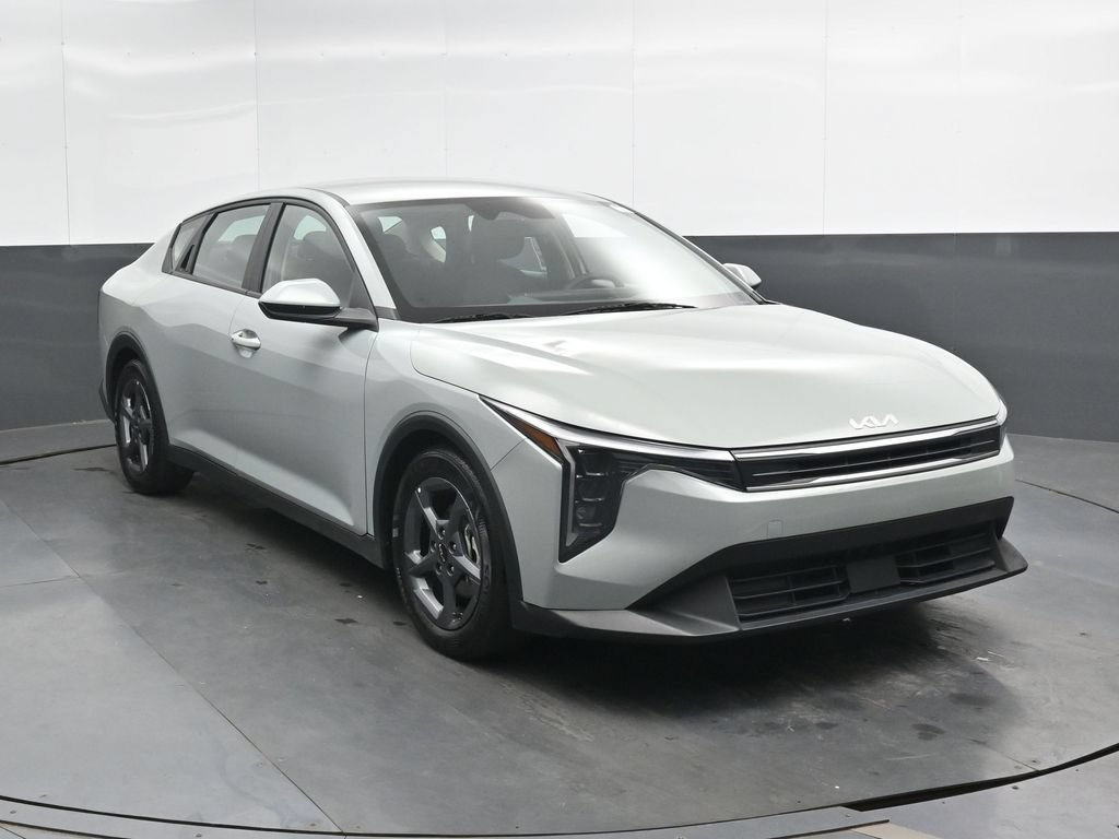 Used 2025 Kia K4 FWD image 4