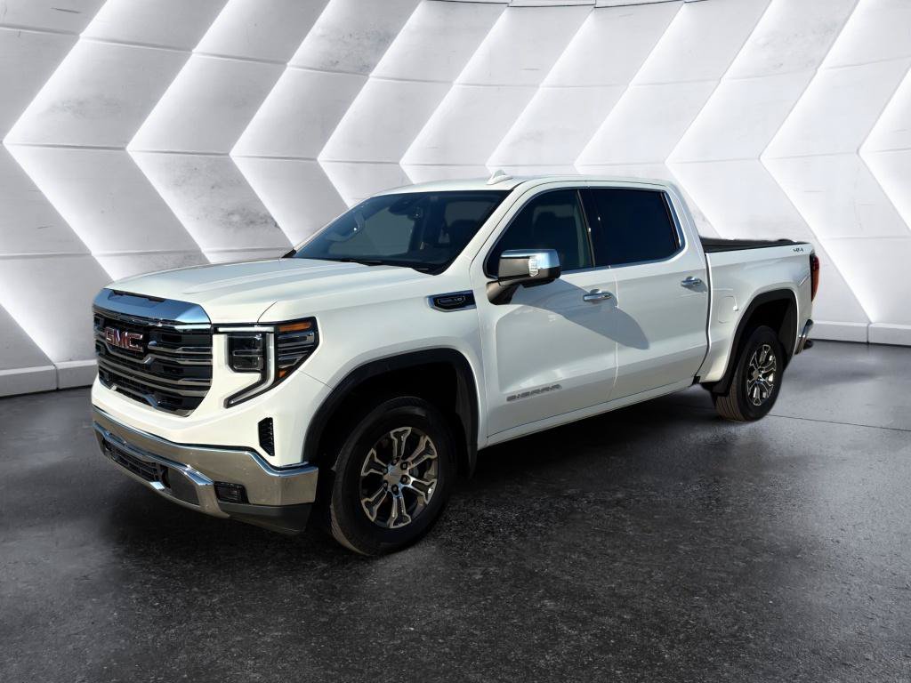 Used 2026 GMC Sierra 1500 SLT AWD/4WD image 1