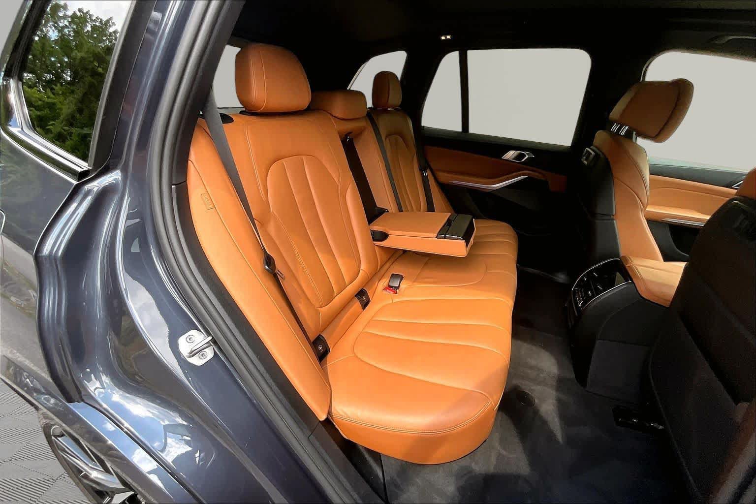 Used 2021 BMW X5 M50i w/ Premium Package AWD/4WD image 20