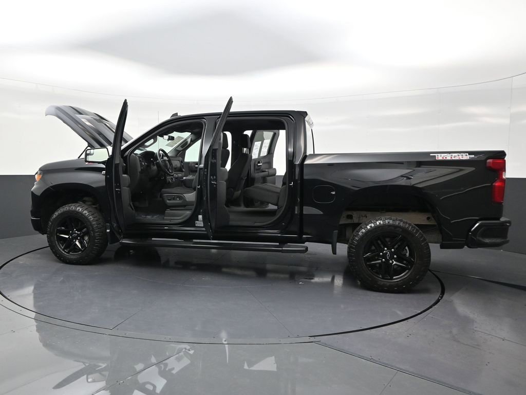 Used 2023 Chevrolet Silverado 1500 Custom Trail Boss AWD/4WD image 31