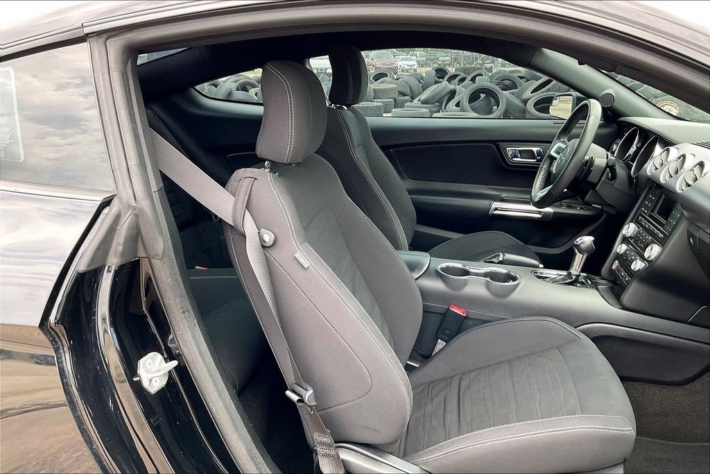 Used 2016 Ford Mustang GT RWD image 28