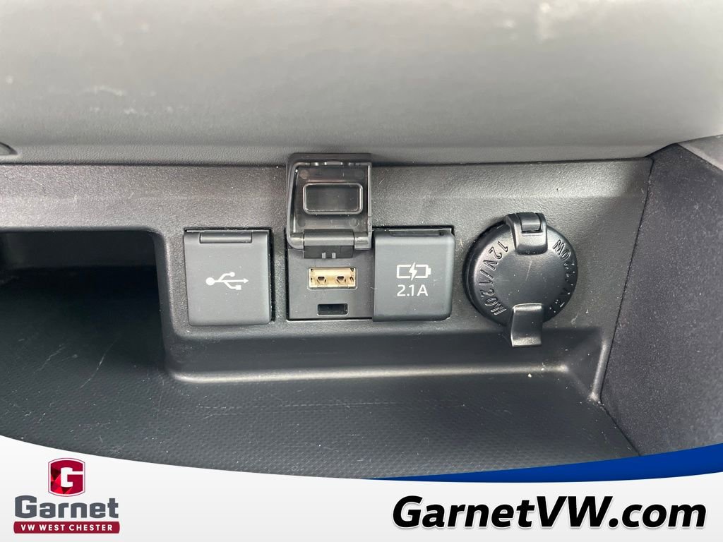 Used 2020 Toyota Highlander XLE image 35