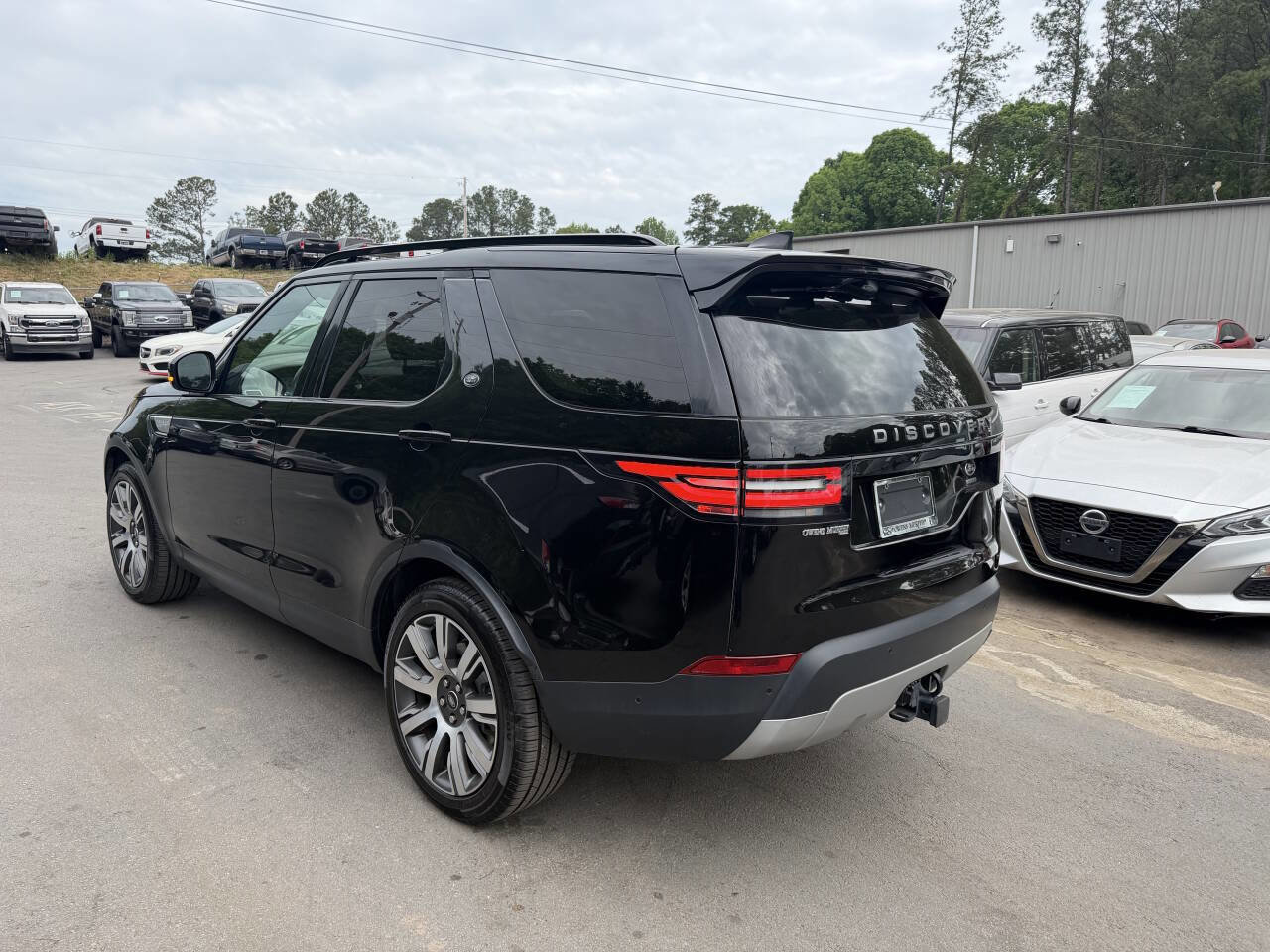 Used 2018 Land Rover Discovery HSE AWD/4WD image 8