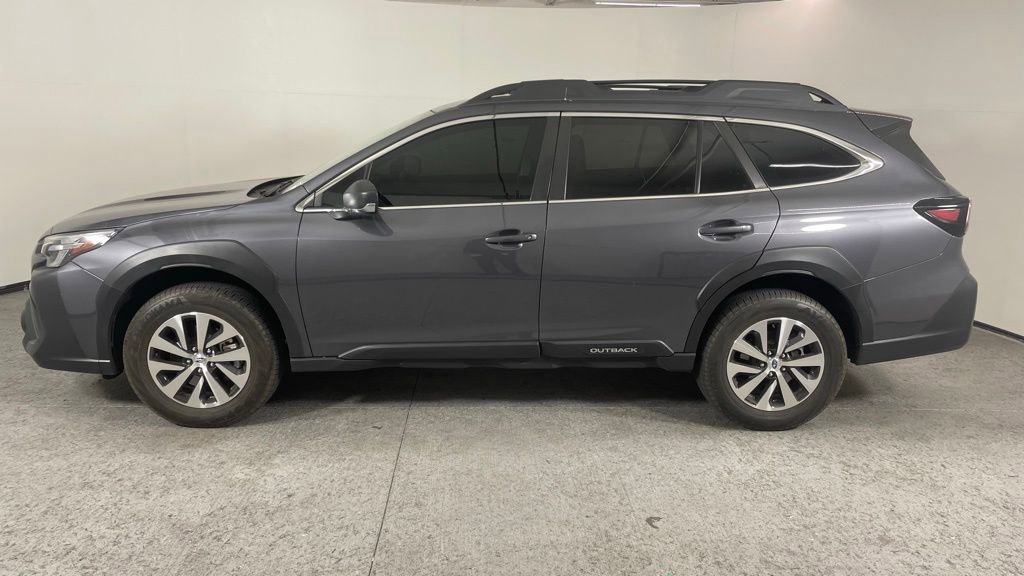 Used 2025 Subaru Outback image 6