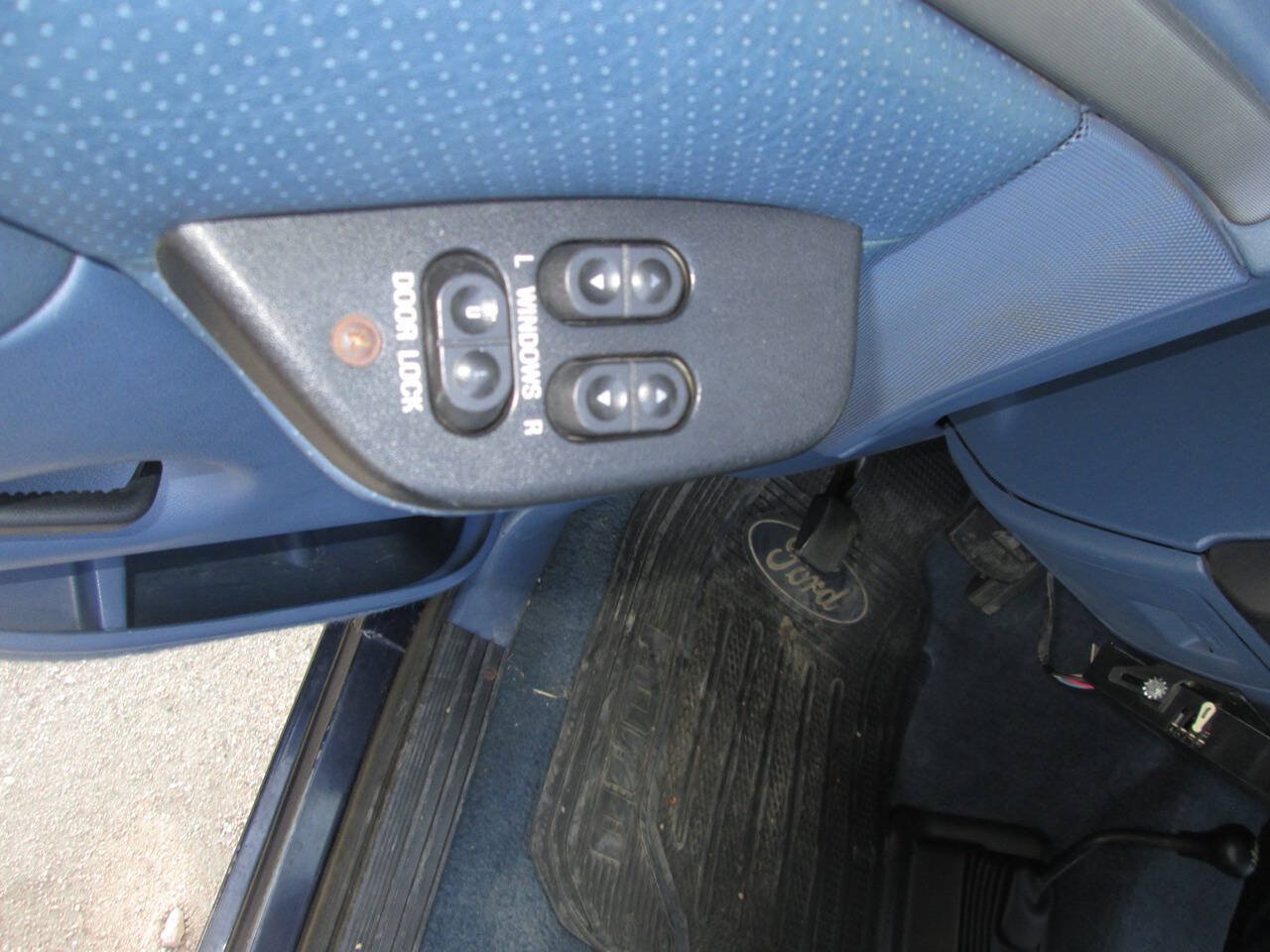 Used 1995 Ford F250 4x4 Regular Cab image 30
