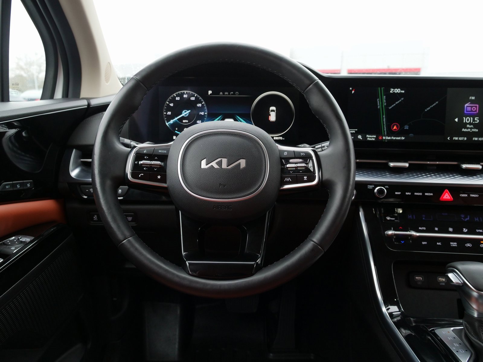 Used 2022 Kia Carnival SX Prestige image 23