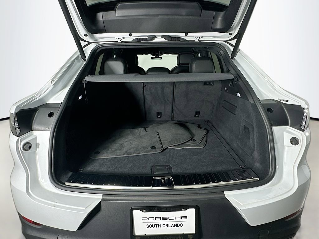 Certified 2022 Porsche Cayenne Coupe image 28