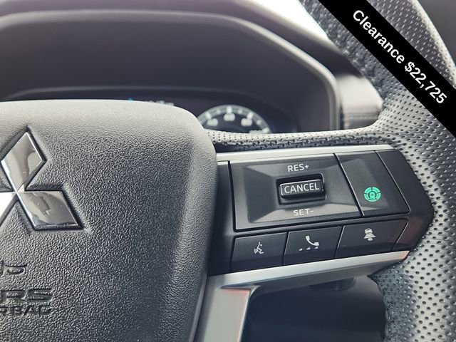 Used 2023 Mitsubishi Outlander SEL image 38