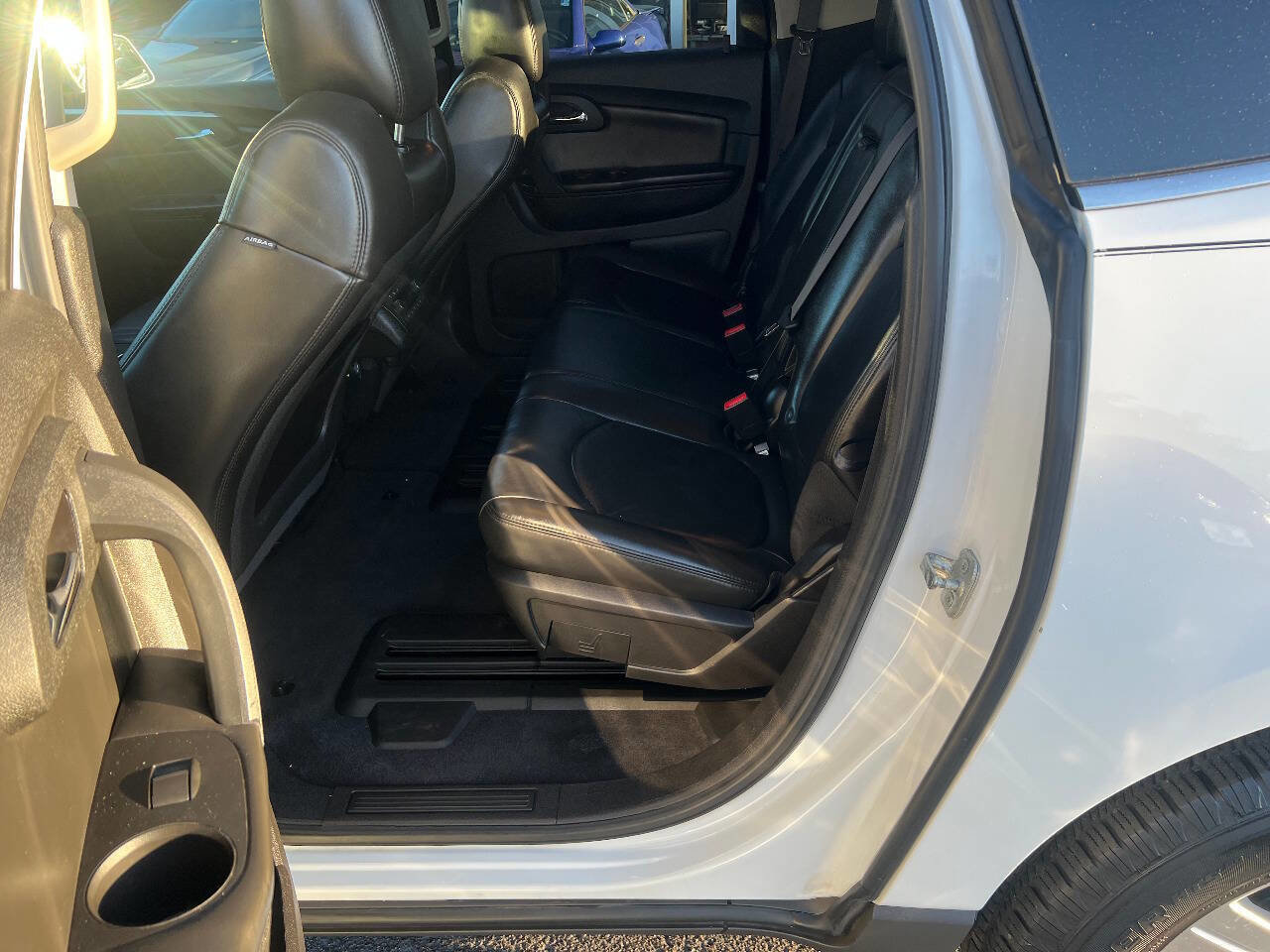 Used 2010 Chevrolet Traverse LT w/ Personal Connectivity Package image 21