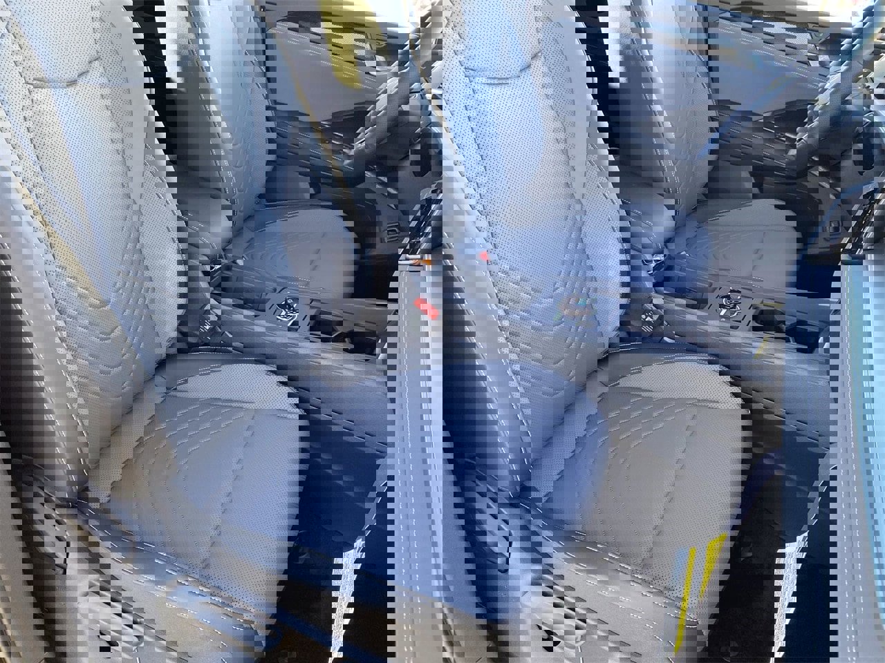 New 2026 Volkswagen Tiguan SE R-Line image 7