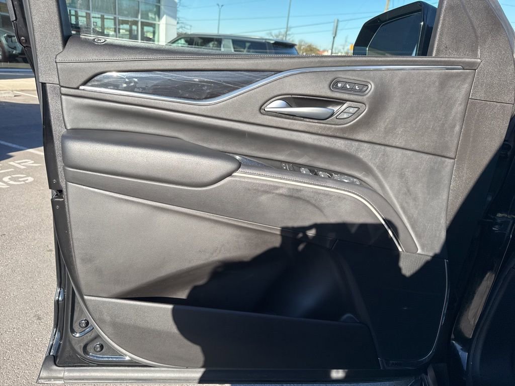Used 2024 Cadillac Escalade Sport image 10