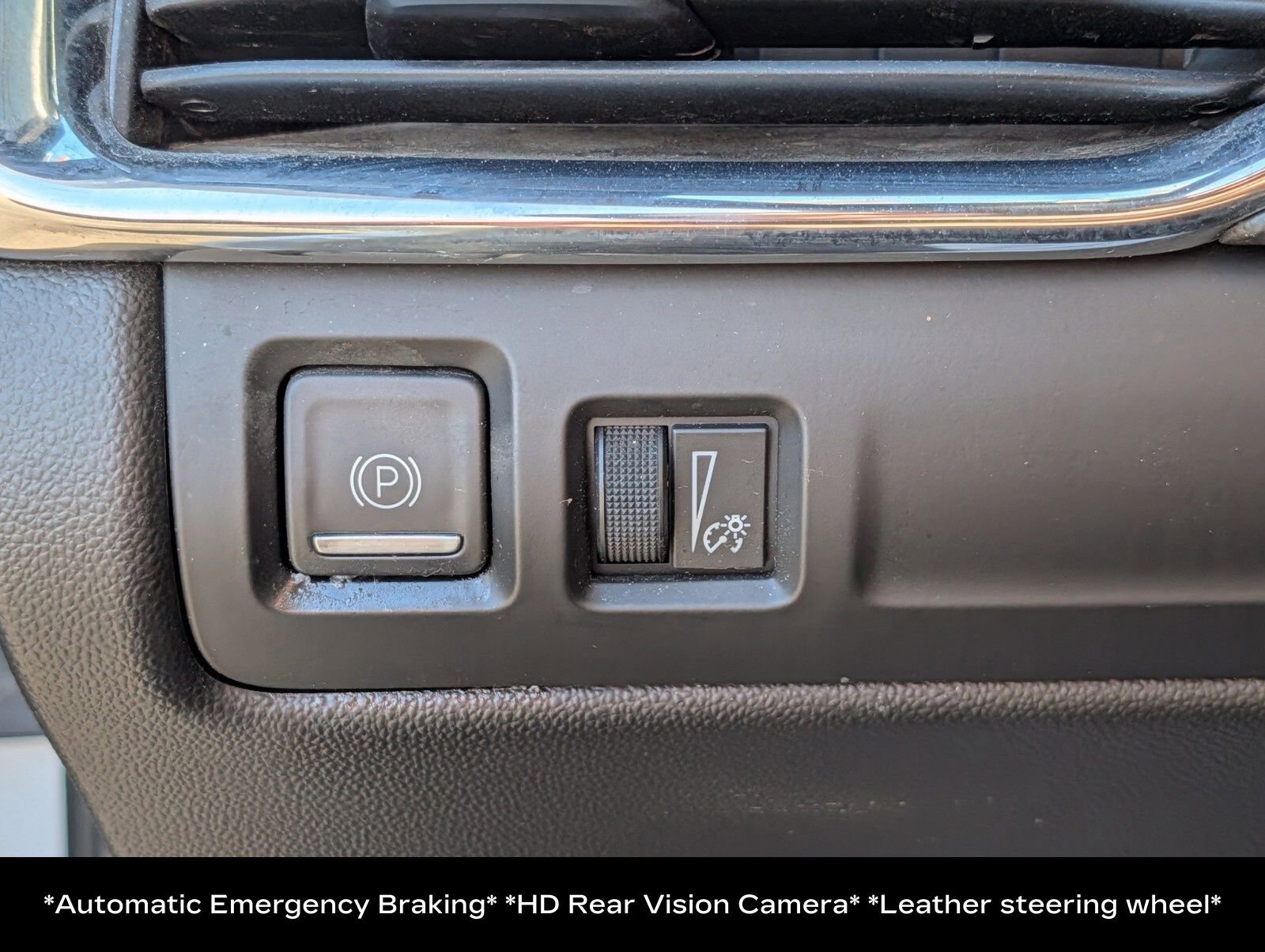 Used 2023 Cadillac XT4 Sport w/ LPO, Onyx Lite Package image 14