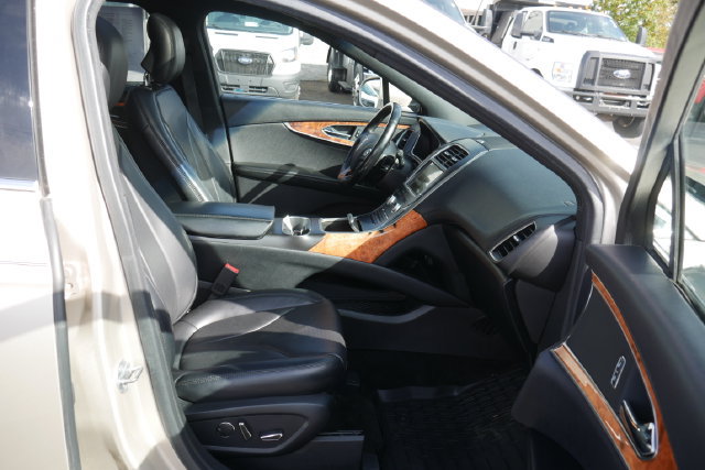 Used 2017 Lincoln MKX Reserve w/ Lincoln MKX Climate Package AWD/4WD image 28