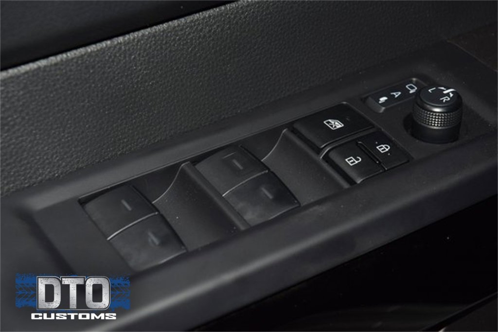 Used 2024 Toyota Tundra Limited w/ Power Package image 43