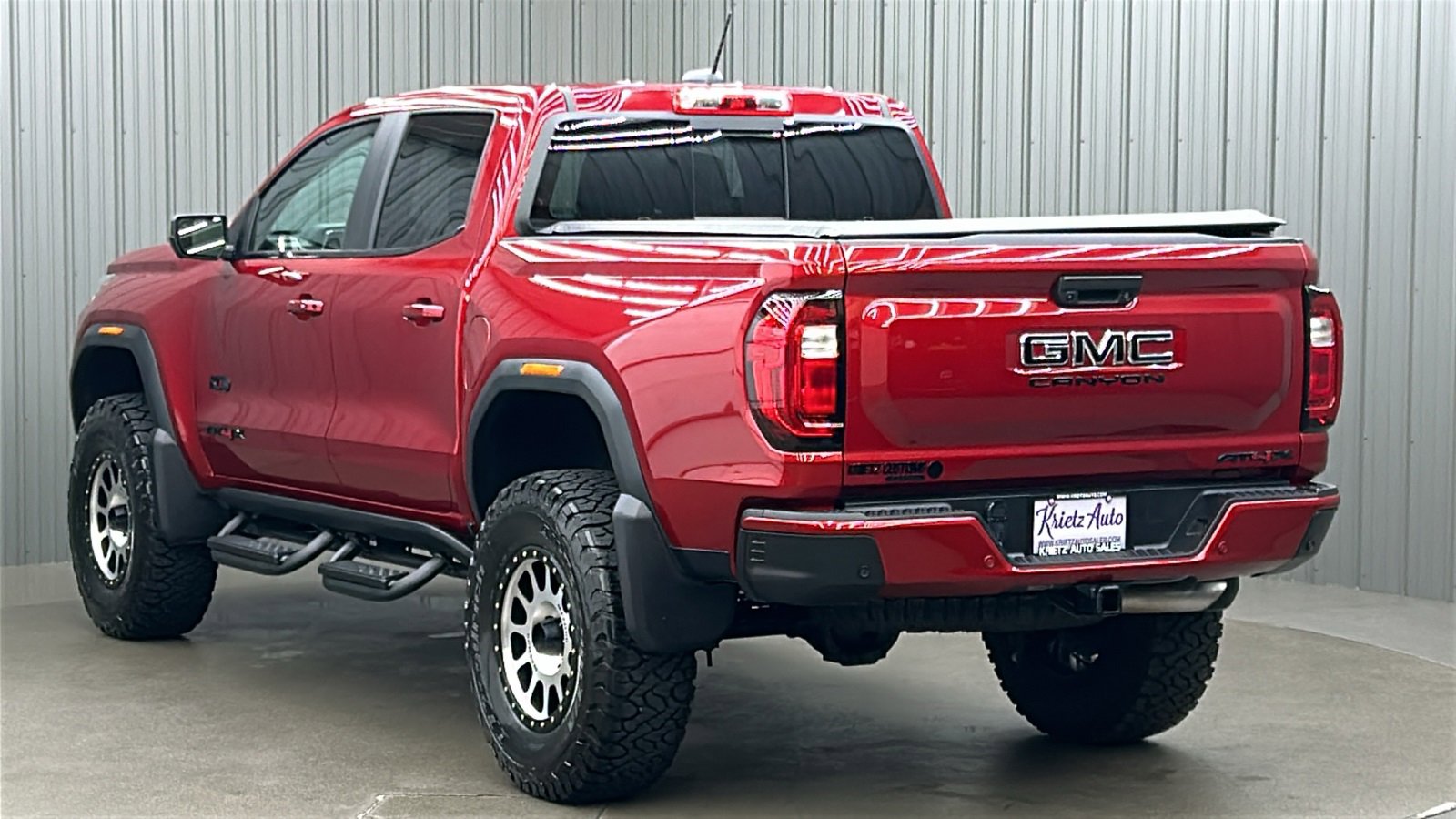 Used 2024 GMC Canyon AT4X image 3