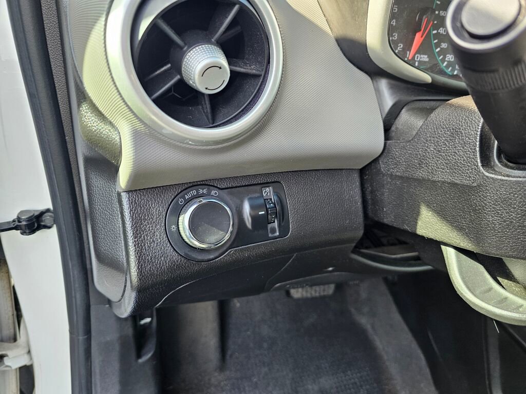 Used 2019 Chevrolet Sonic Premier image 28