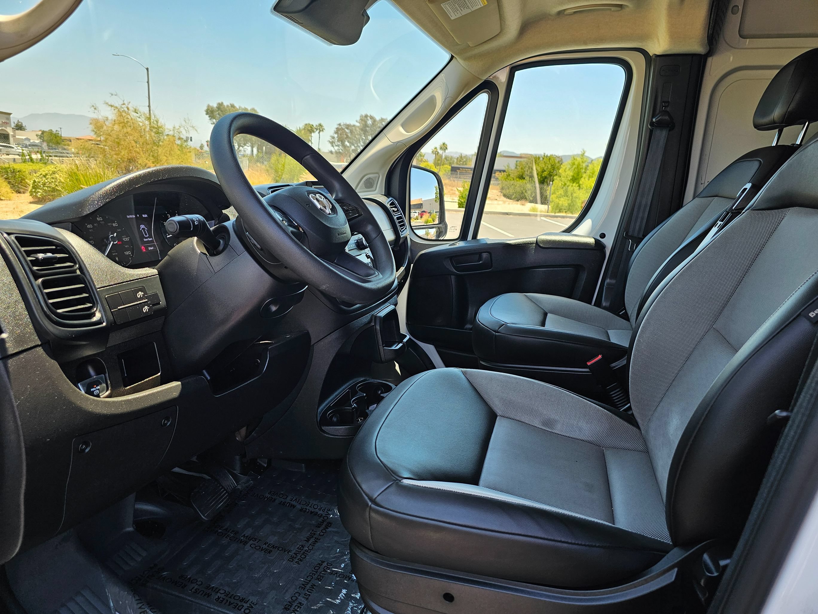Used 2023 RAM ProMaster 2500 FWD image 16