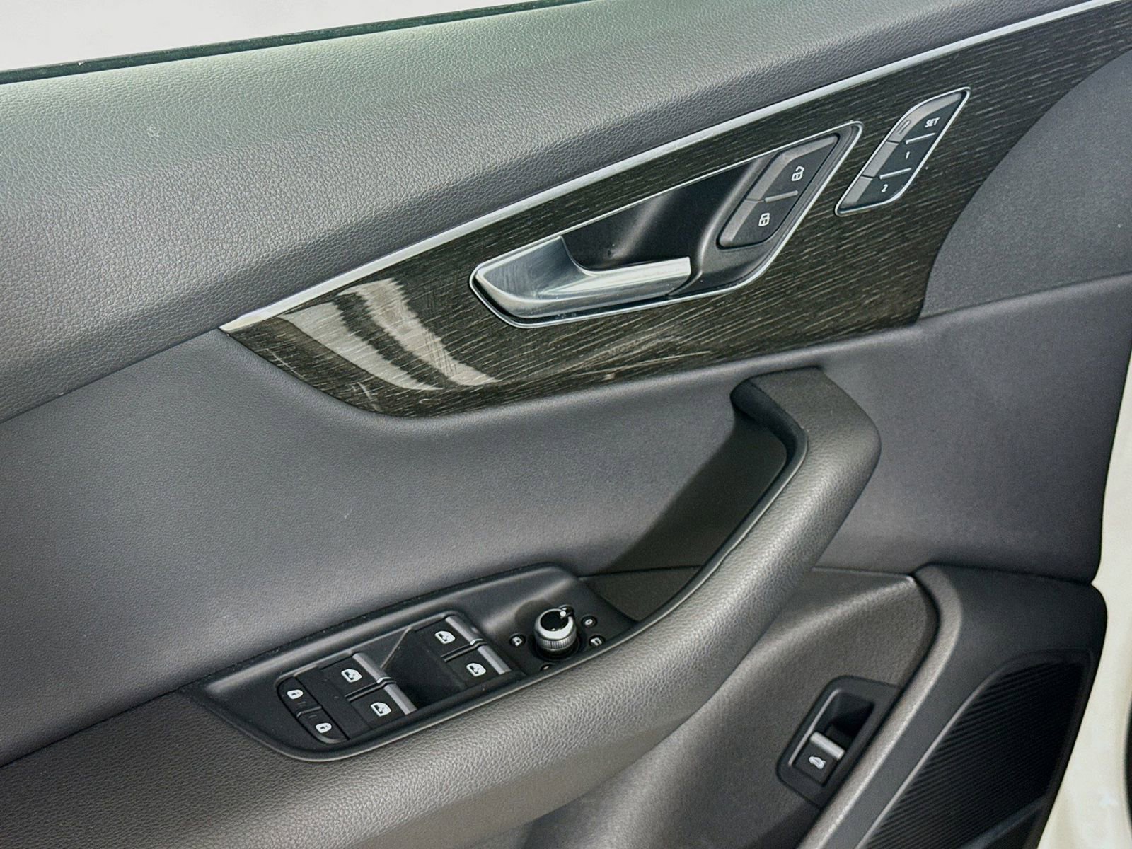 Used 2022 Audi Q7 3.0T Premium Plus image 11