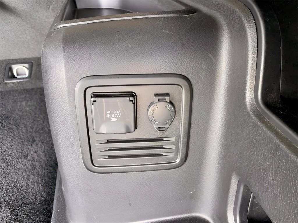 Used 2022 Toyota 4Runner SR5 Premium image 23