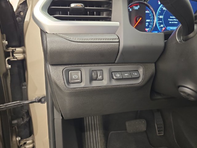 Used 2022 GMC Acadia SLT w/ Technology Package AWD/4WD image 36